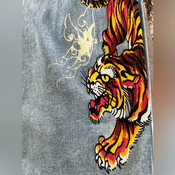 Ed Hardy Tiger Graphic Denim Jeans size 28 - Picture 3 of 10